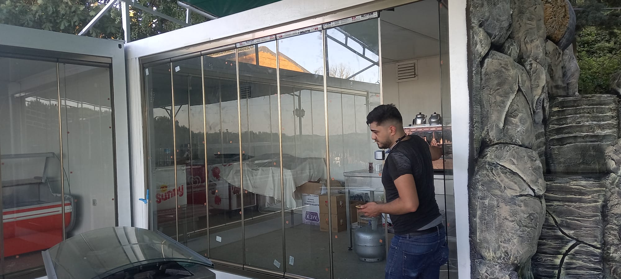 Harmandere Bölgesinde Cam Balkon